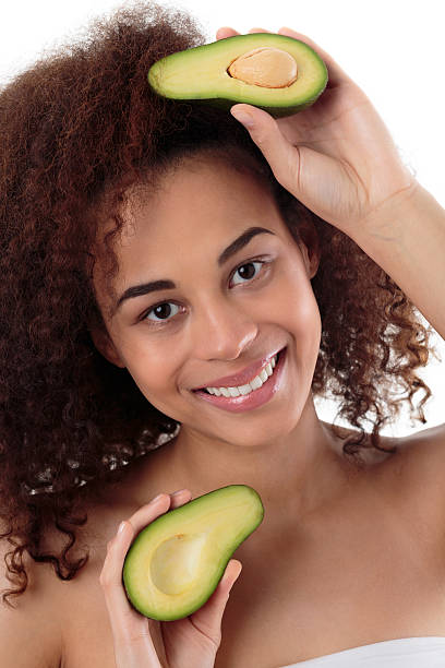 Aguacate  tiene propiedades para hidratar  tu cabello